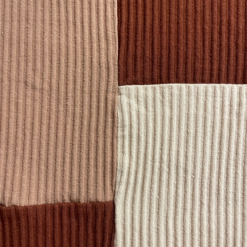 Colorblock Ribbed Long Sleeve Top - Picture 4 of 4